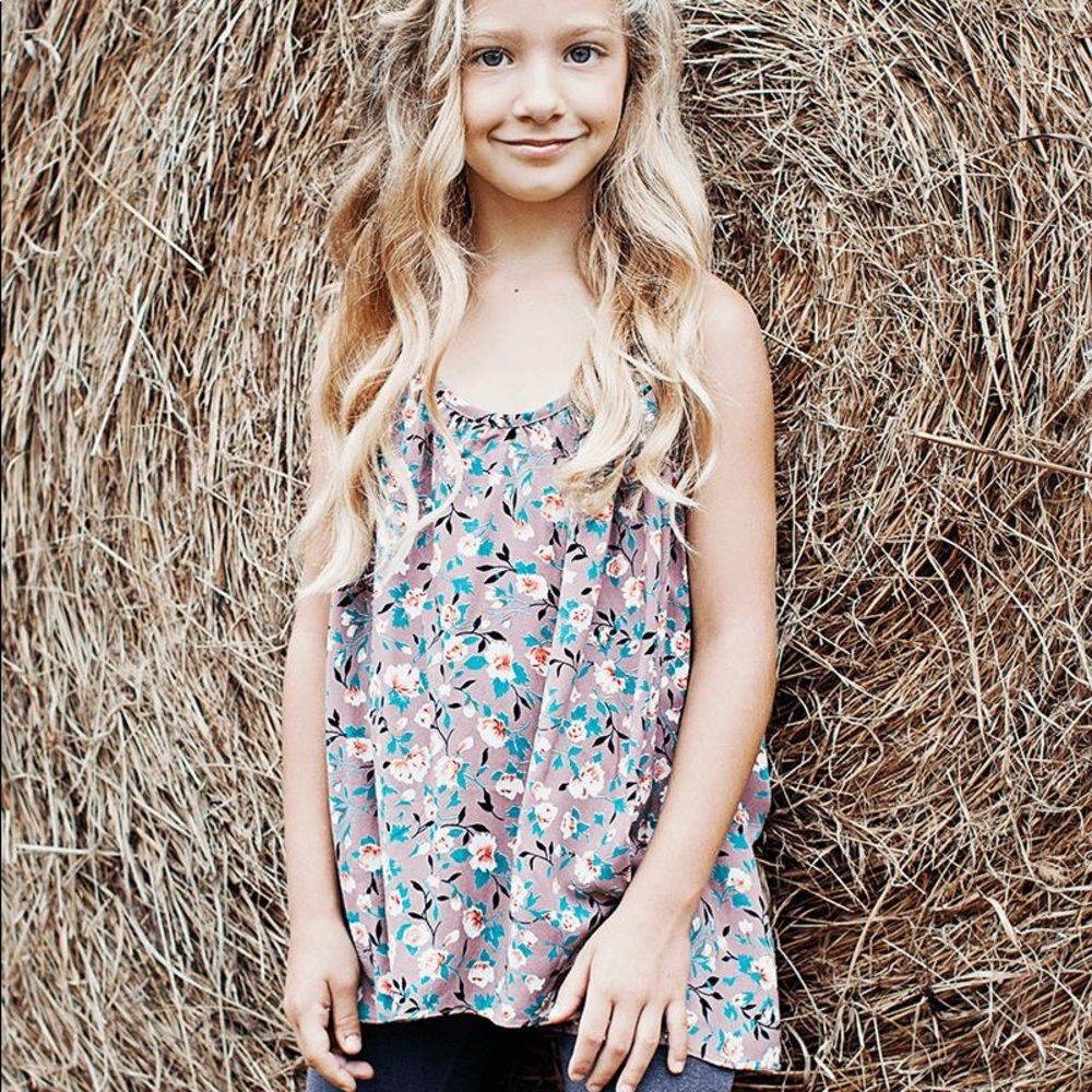 🌸Girls boutique Cami Top in brown floral